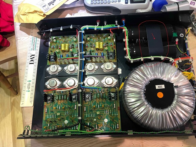 naim 250 inside